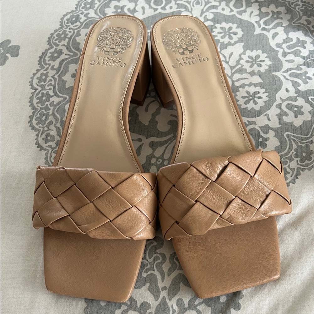 Vince Camuto Beige Woven Mules, size 11